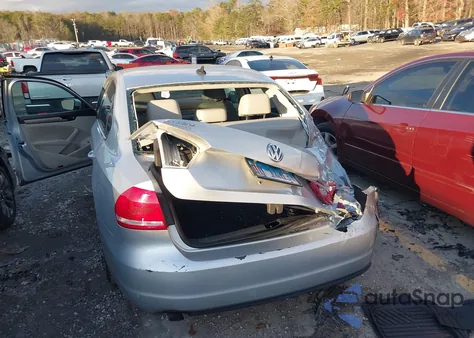 2015 Volkswagen Passat 1.8T Limited Edition from USA, damaged, VIN 1VWAT7A32FC113207